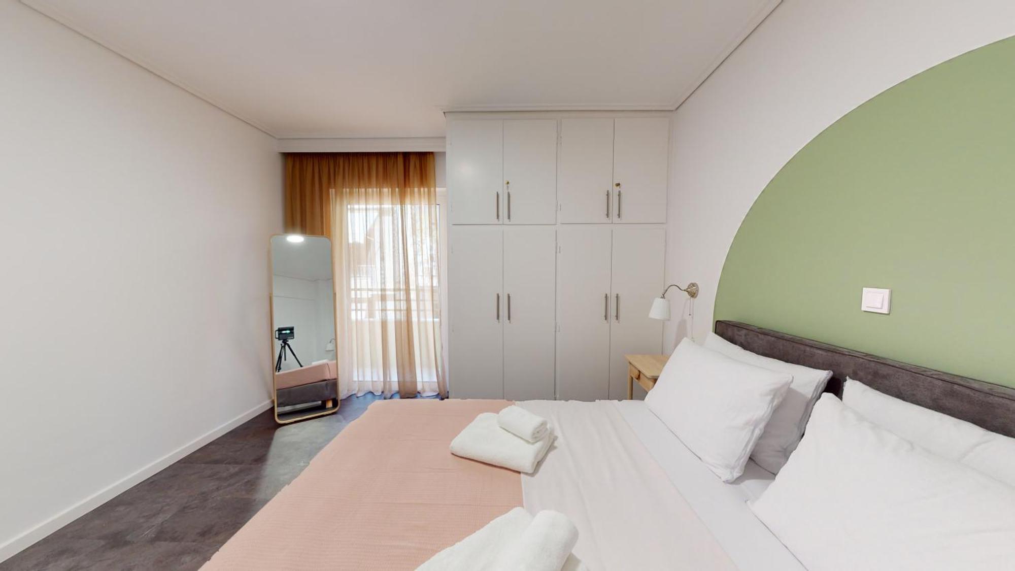Onezerotwo By Zoia Living Lejlighedshotel Athen Eksteriør billede