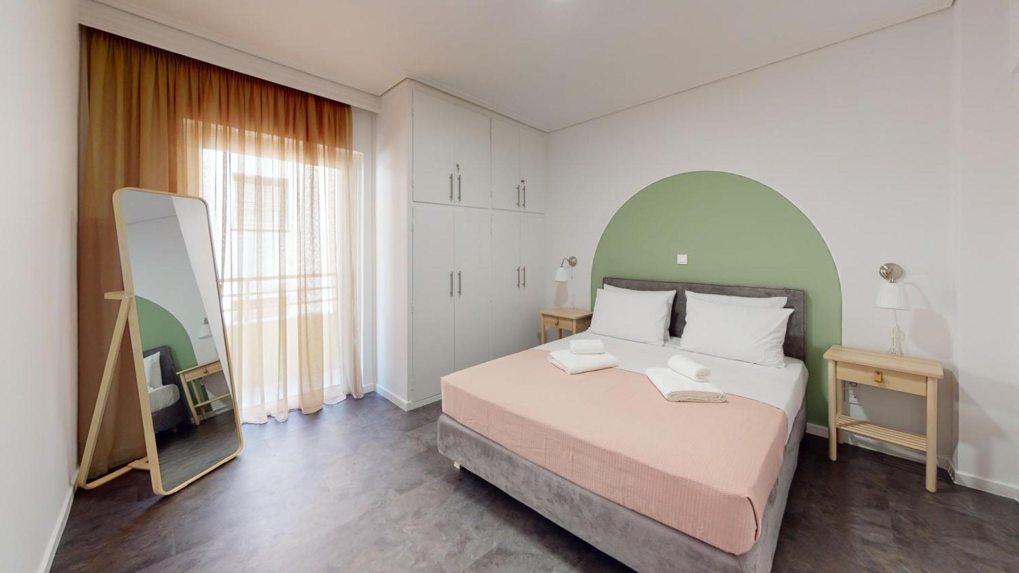 Onezerotwo By Zoia Living Lejlighedshotel Athen Eksteriør billede