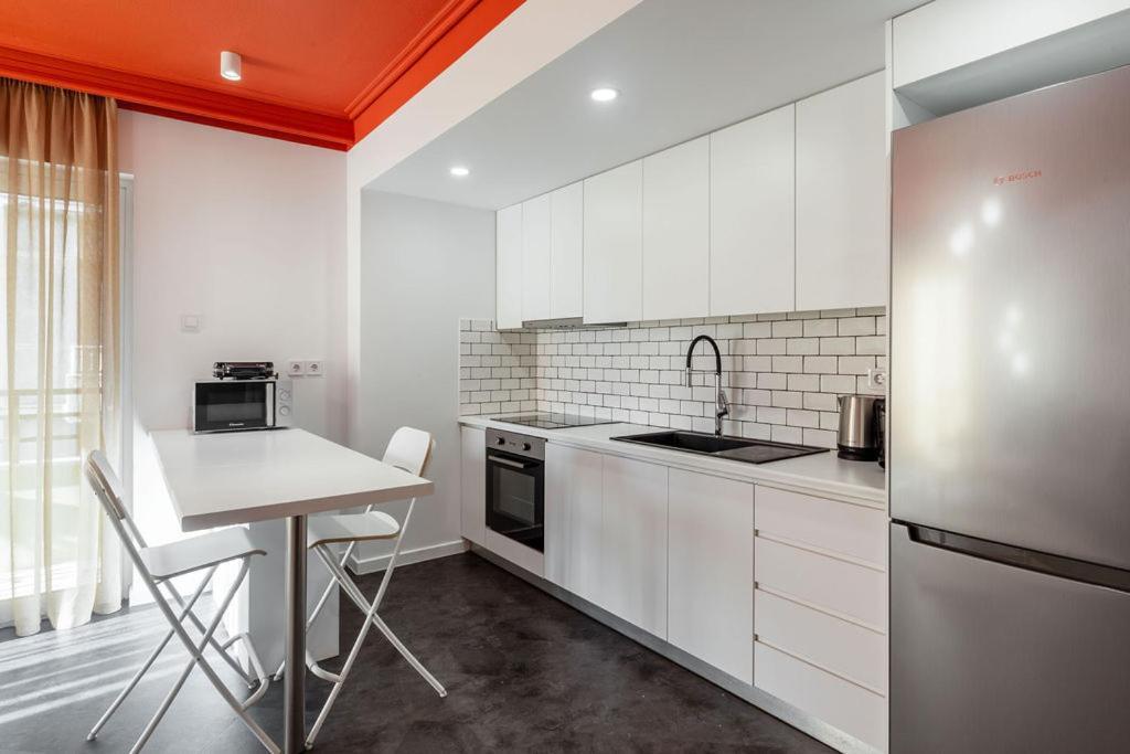 Onezerotwo By Zoia Living Lejlighedshotel Athen Eksteriør billede