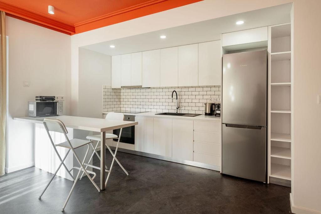 Onezerotwo By Zoia Living Lejlighedshotel Athen Eksteriør billede