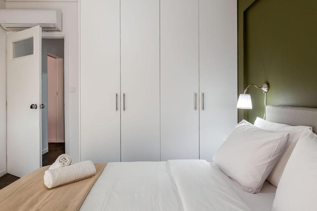 Onezerotwo By Zoia Living Lejlighedshotel Athen Eksteriør billede